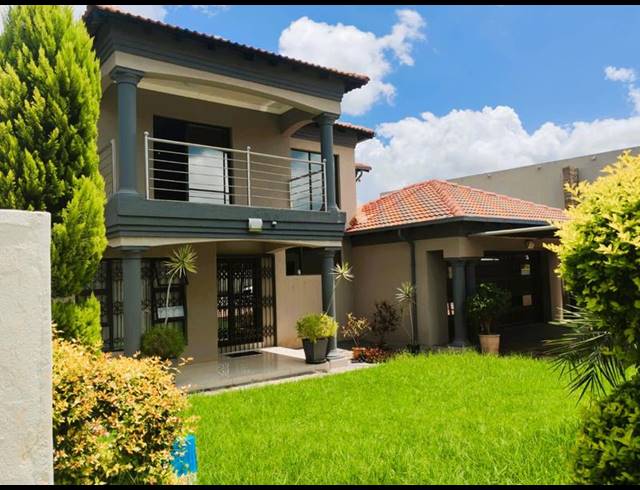 4 BEDROOM HOUSE FOR SALE IN VHARANANI